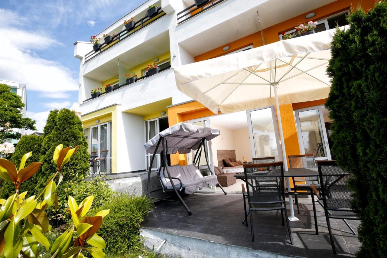 Stayinn Rainbow Houses Beachfront By Asteri Hotels Солнечный берег Экстерьер фото
