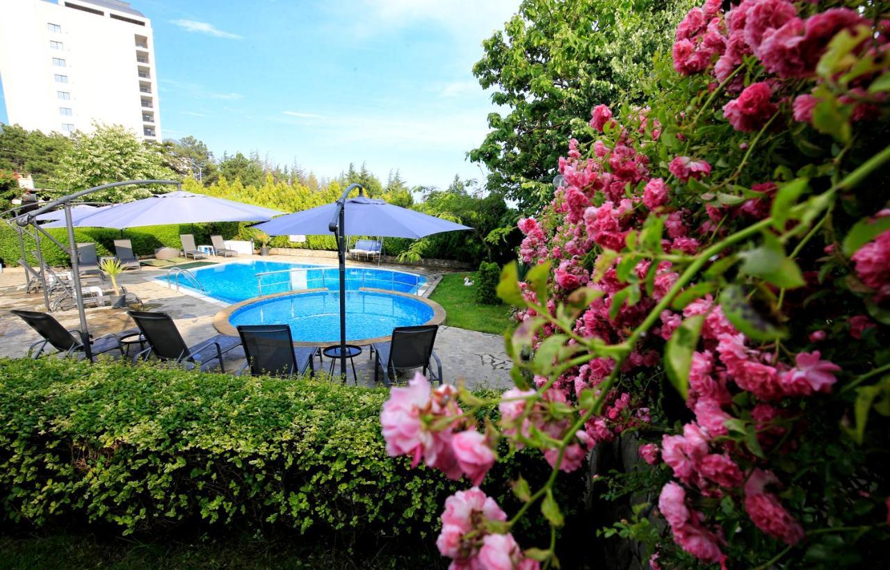 Stayinn Rainbow Houses Beachfront By Asteri Hotels Солнечный берег Экстерьер фото