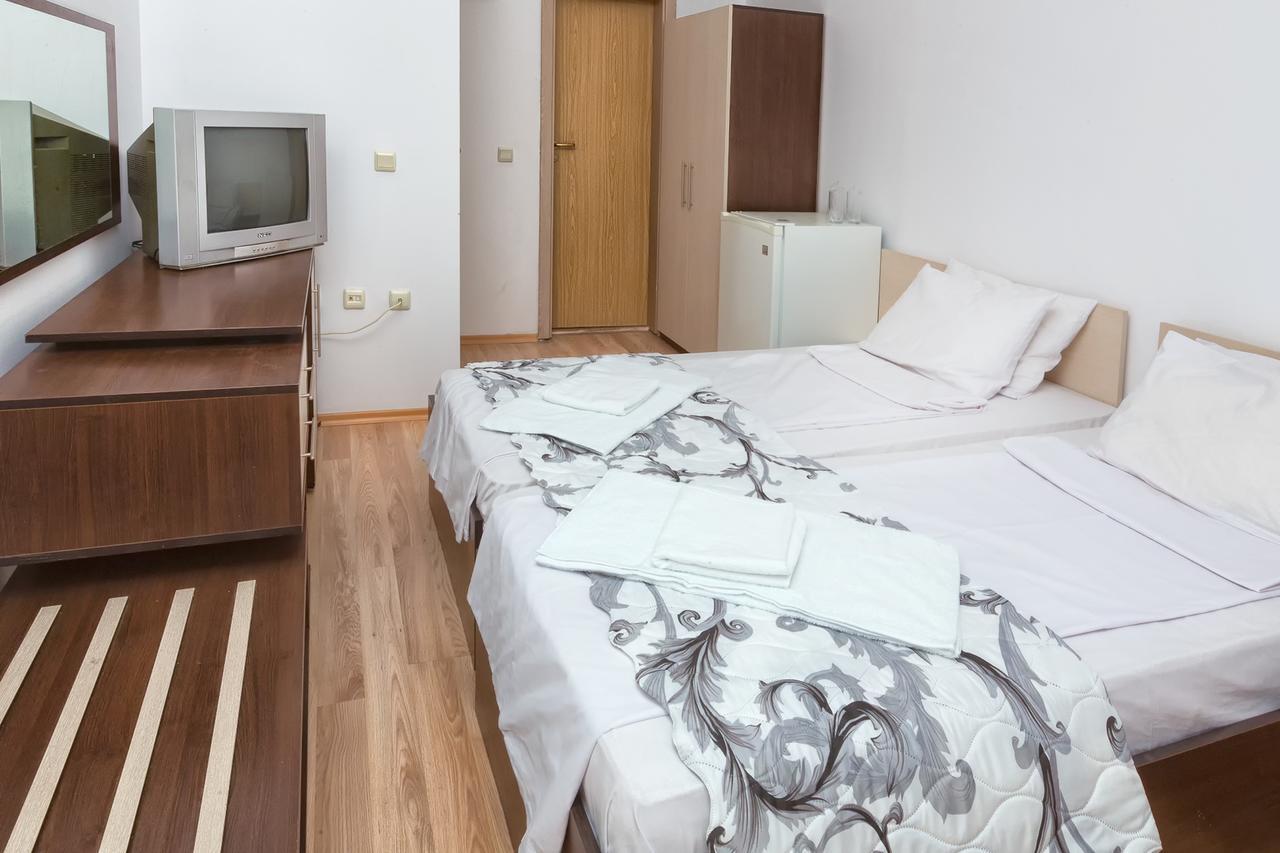 Stayinn Rainbow Houses Beachfront By Asteri Hotels Солнечный берег Экстерьер фото